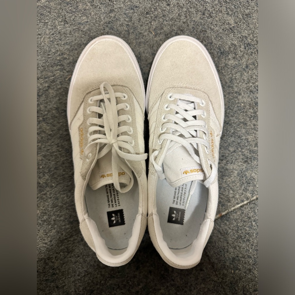 Men’s Adidas White Sneakers - size 9